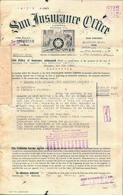 1934年英商日球燕梳公司火險保單1張，發行于廣東省，另附收據3枚；此廣東發行的，與先前拍賣在香港發行者版式不同，有小蛀孔，七五成新