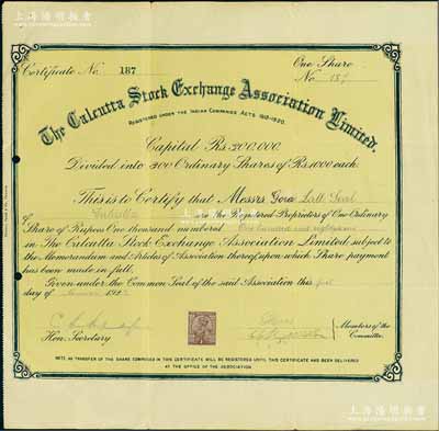 1923年印度加爾各答證券交易所股票，普通股1股計(jì)1000盧比，此乃該交易所之第一版股票，發(fā)行于英國(guó)殖民地時(shí)期（上貼英皇喬治稅票1枚），存世罕見；該所成立于1908年，是南亞最古老的證券交易所，也是印度第二大交易所，僅次于孟買證券交易所；八成新