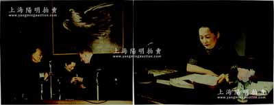 解放初期“宋慶齡”彩色反轉片共2張，尺寸108×85mm，其中1張是1951年“宋慶齡在書房中”，另1張是1952年12月“宋慶齡、郭沫若在奧地利世界人民和平大會上”，極具時代特色；彩色反轉片，又稱幻燈用彩色片，主要供作幻燈片放映用，或用作印刷原稿，也可制作彩色照片；少見且保存極佳，敬請預覽