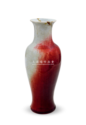 清代裂紋郎紅釉瓷瓶1件，高度288mm，釉色艷麗紅潤，保存尚可，敬請預(yù)覽